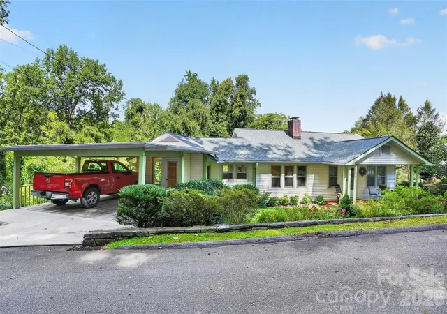 Photo 3 of Single family home for sale at 409 Lockhart Rd, Tryon, NC 28782 | MLS# 4431607 | Listing updated on 2026-10-29