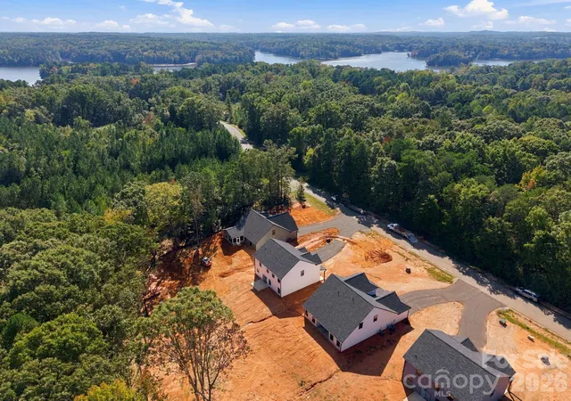 Photo 3 of Single family home for sale at 375 Lake Farm Dr, Salisbury, NC 28146 | MLS# 4431618 | Listing updated on 2026-10-11