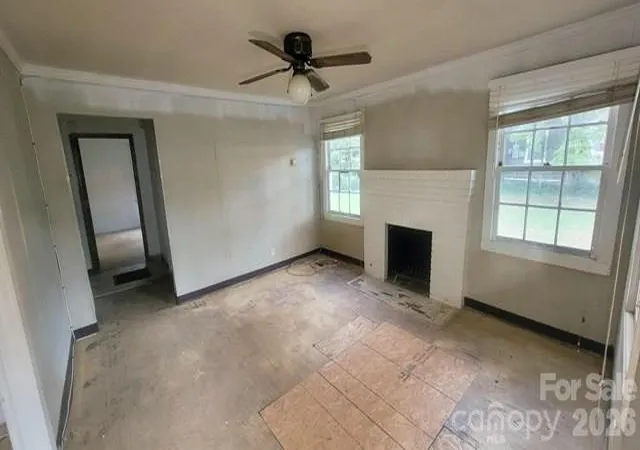Photo 2 of Single family home for sale at 910 W Mauney Ave, Gastonia, NC 28052 | MLS# 4431619 | Listing updated on 2026-10-07