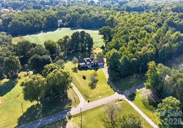 Photo 3 of Single family home for sale at 242 Dagenhart Farm Rd, Statesville, NC 28677 | MLS# 4431621 | Listing updated on 2026-10-07