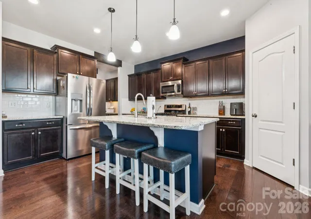 Photo 3 of Single family home for sale at 3018 Oakmere Rd, Waxhaw, NC 28173 | MLS# 4431624 | Listing updated on 2026-10-06