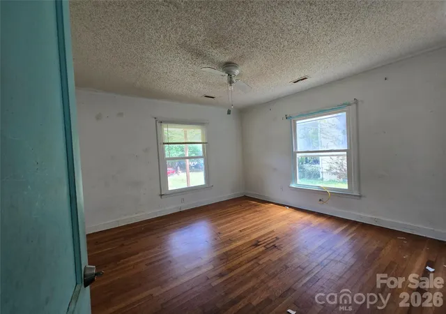 Photo 3 of Single family home for sale at 207 W Washington Ave, Bessemer City, NC 28016 | MLS# 4431627 | Listing updated on 2026-10-06