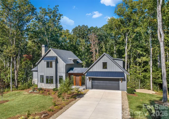 Photo 3 of Single family home for sale at 25 Ted Linn Dr, Fairview, NC 28730 | MLS# 4431637 | Listing updated on 2026-10-07