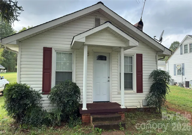 Photo 1 of Single family home for sale at 477 Turnersburg Hwy, Statesville, NC 28625 | MLS# 4431638 | Listing updated on 2026-10-07