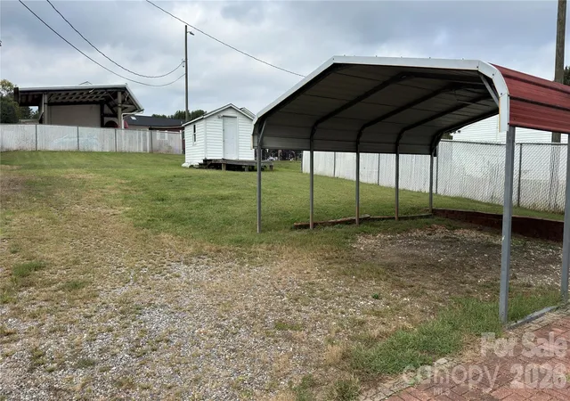 Photo 3 of Single family home for sale at 477 Turnersburg Hwy, Statesville, NC 28625 | MLS# 4431638 | Listing updated on 2026-10-07