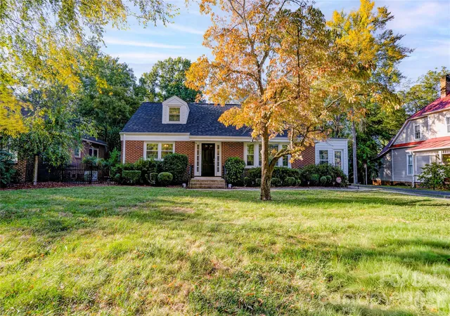 Single family home for sale at 309 W Mountain St, Kings Mountain, NC 28086 | MLS# 4431647