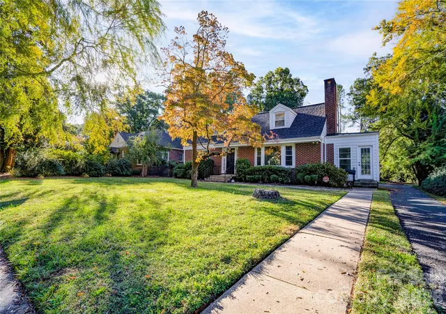 Photo 1 of Single family home for sale at 309 W Mountain St, Kings Mountain, NC 28086 | MLS# 4431647 | Listing updated on 2026-10-08