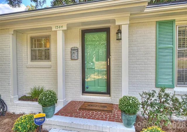 Photo 1 of Single family home for sale at 1344 Edgewater Dr, Charlotte, NC 28210 | MLS# 4431660 | Listing updated on 2026-10-07