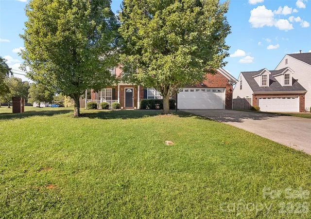 Photo 1 of Single family home for sale at 156 Rusty Nail Dr, Mooresville, NC 28115 | MLS# 4431670 | Listing updated on 2026-10-06