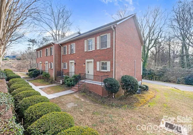 Photo 1 of Condo for sale at 239 13th Avenue Pl Nw #20, Hickory, NC 28601 | MLS# 4431686 | Listing updated on 2026-10-06