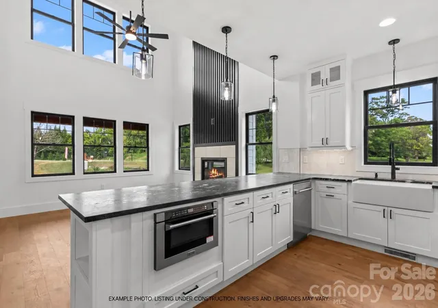 Photo 3 of Single family home for sale at 34 Martha Kate Dr #16, Hendersonville, NC 28792 | MLS# 4431696 | Listing updated on 2026-10-09