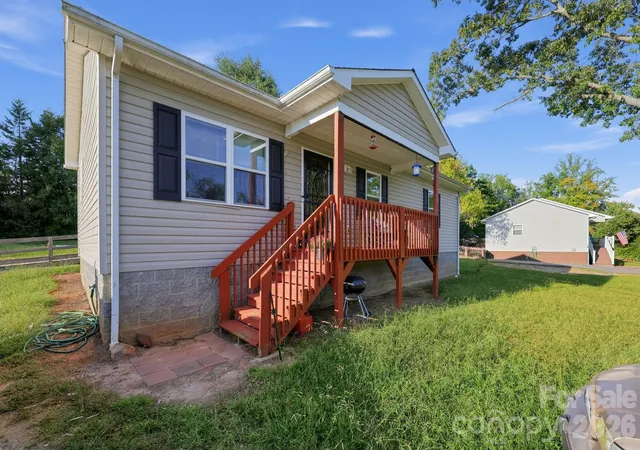 Photo 2 of Single family home for sale at 1063 Allman Ct, Morganton, NC 28655 | MLS# 4431704 | Listing updated on 2026-10-06
