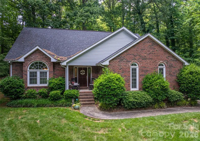 Photo 2 of Single family home for sale at 645 Deerfield Dr, Mount Holly, NC 28120 | MLS# 4431707 | Listing updated on 2026-10-07