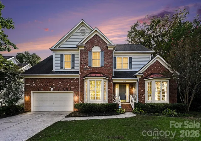 Photo 1 of Single family home for sale at 5523 Tullamore Ln, Charlotte, NC 28269 | MLS# 4431726 | Listing updated on 2026-10-06