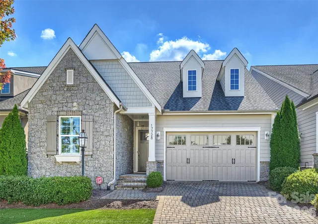 Photo 1 of Single family home for sale at 17728 Jetton Green Loop, Cornelius, NC 28031 | MLS# 4431727 | Listing updated on 2026-10-14