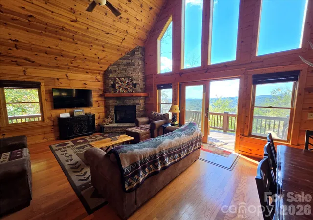 Photo 2 of Single family home for sale at 109 Valley Hts Rd, Mars Hill, NC 28754 | MLS# 4431728 | Listing updated on 2026-10-08
