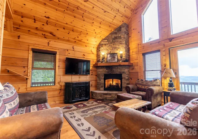 Photo 3 of Single family home for sale at 109 Valley Hts Rd, Mars Hill, NC 28754 | MLS# 4431728 | Listing updated on 2026-10-07