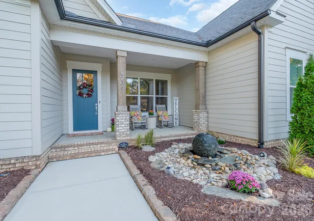 Photo 2 of Single family home for sale at 4236 Artdale Rd Sw, Concord, NC 28027 | MLS# 4431733 | Listing updated on 2026-10-07