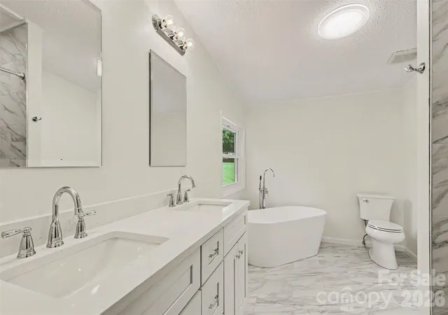 Photo 2 of Single family home for sale at 3560 New Potato Dr, Kannapolis, NC 28083 | MLS# 4431735 | Listing updated on 2026-10-11