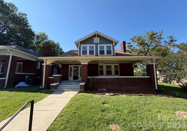 Photo 1 of Single family home for sale at 1016 Scales St, Salisbury, NC 28144 | MLS# 4431738 | Listing updated on 2026-10-07