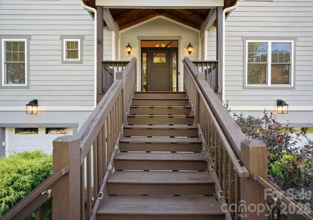 Photo 3 of Single family home for sale at 1333 Riverside Dr, Charlotte, NC 28214 | MLS# 4431741 | Listing updated on 2026-10-24