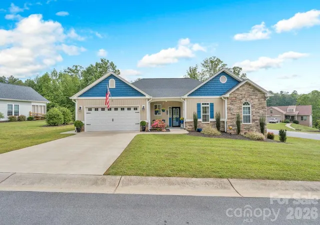 Photo 3 of Single family home for sale at 1115 King George Ct, Lenoir, NC 28645 | MLS# 4431743 | Listing updated on 2026-10-08