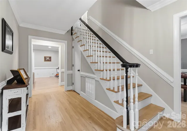 Photo 3 of Single family home for sale at 9414 Tillot Dr, Matthews, NC 28105 | MLS# 4431746 | Listing updated on 2026-10-09