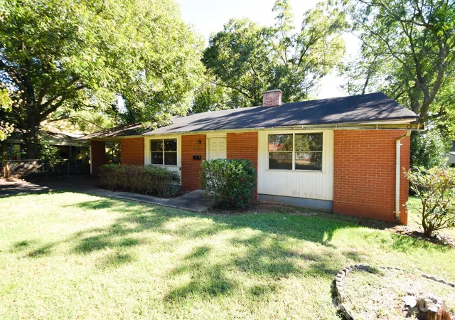 Single family home for sale at 2715 Southwest Blvd, Charlotte, NC 28216 | MLS# 4431753