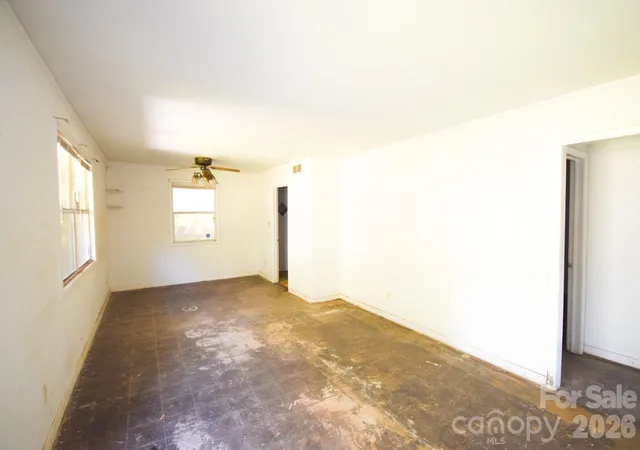 Photo 2 of Single family home for sale at 2715 Southwest Blvd, Charlotte, NC 28216 | MLS# 4431753 | Listing updated on 2026-10-07