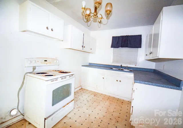 Photo 3 of Single family home for sale at 2715 Southwest Blvd, Charlotte, NC 28216 | MLS# 4431753 | Listing updated on 2026-10-07