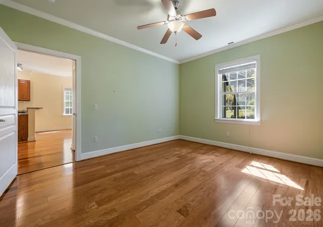 Photo 4 of Condo for sale at 28 Trafalgar Cir, Asheville, NC 28805 | MLS# 4431761 | Listing updated on 2026-10-09