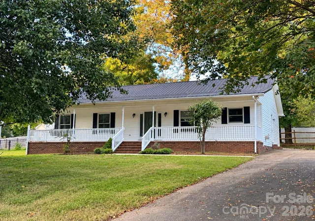 Single family home for sale at 7861 Sarah Dr, Denver, NC 28037 | MLS# 4431768