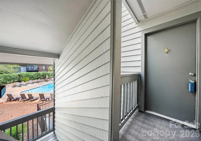 Photo 2 of Condo for sale at 4906 Sardis Rd, Charlotte, NC 28270 | MLS# 4431770 | Listing updated on 2026-10-08