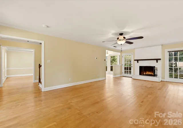 Photo 3 of Sale Pending at 8614 Golf Ridge Dr, Charlotte, NC 28277 | MLS# 4431781 | Listing updated on 2026-10-14