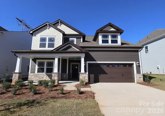 Photo 1 of Single family home for sale at 7208 Helmans Dr, Huntersville, NC 28078 | MLS# 4431794 | Listing updated on 2026-10-26