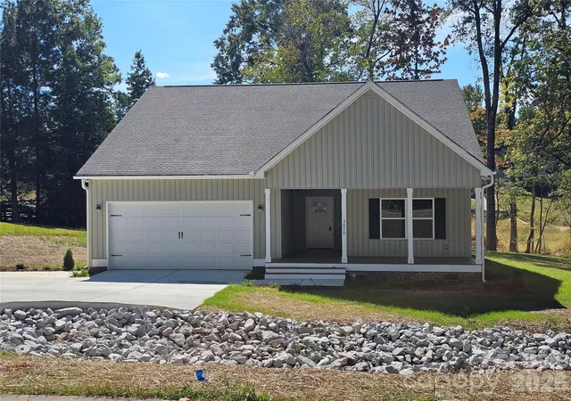Photo 2 of Single family home for sale at 3670 Travertine Dr, Lancaster, SC 29720 | MLS# 4431795 | Listing updated on 2026-10-07