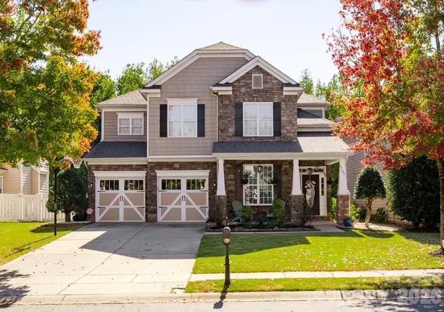 Photo 1 of Sale Pending at 6107 Cactus Valley Rd, Charlotte, NC 28277 | MLS# 4431797 | Listing updated on 2026-10-30