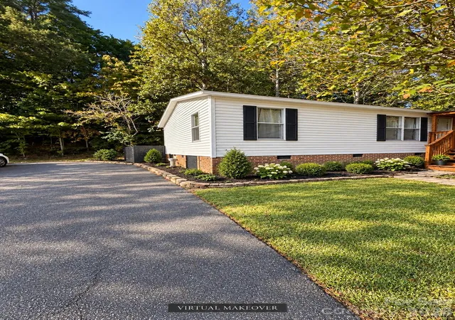 Photo 3 of Single family home for sale at 1516 Abington Rd, Lenoir, NC 28645 | MLS# 4431799 | Listing updated on 2026-10-07