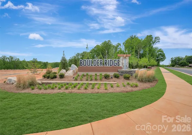 Photo 3 of Single family home for sale at 2039 Boulder Ridge Dr, Gastonia, NC 28052 | MLS# 4431805 | Listing updated on 2026-10-07