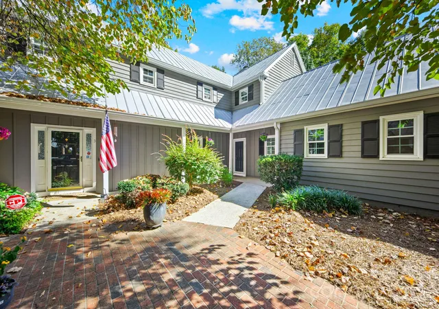 Condo for sale at 3812 Selwyn Farms Ln #2, Charlotte, NC 28209 | MLS# 4431818