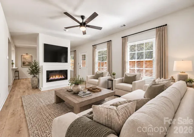 Photo 2 of Condo for sale at 3812 Selwyn Farms Ln #2, Charlotte, NC 28209 | MLS# 4431818 | Listing updated on 2026-10-28