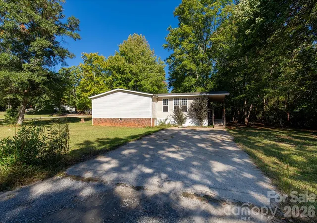 Photo 2 of Single family home for sale at 1201 Shiloh Dr, Lancaster, SC 29720 | MLS# 4431824 | Listing updated on 2026-10-17
