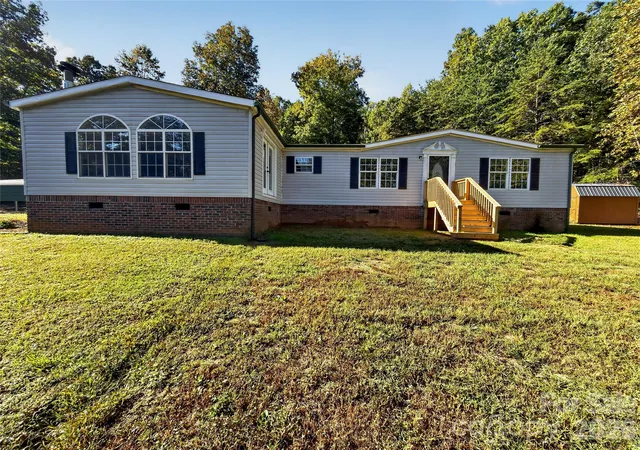 Single family home for sale at 124 Tyler Ter, Rutherfordton, NC 28139 | MLS# 4431827