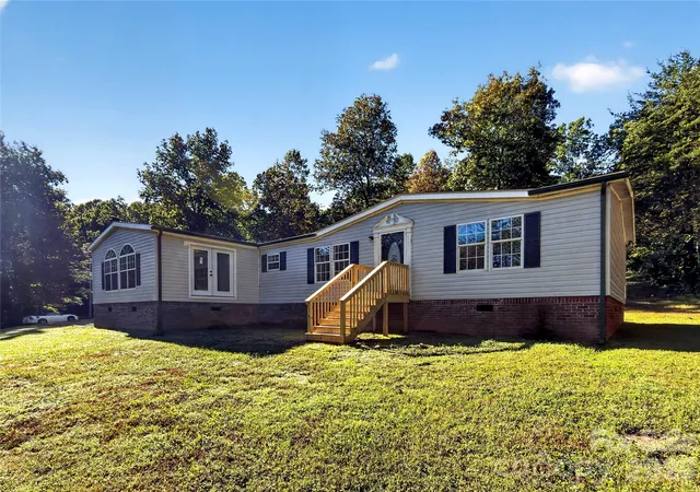 Photo 1 of Single family home for sale at 124 Tyler Ter, Rutherfordton, NC 28139 | MLS# 4431827 | Listing updated on 2026-10-10