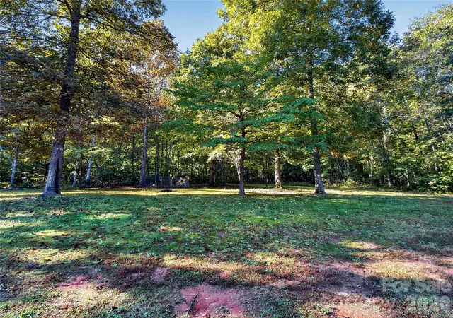 Photo 3 of Single family home for sale at 124 Tyler Ter, Rutherfordton, NC 28139 | MLS# 4431827 | Listing updated on 2026-10-10