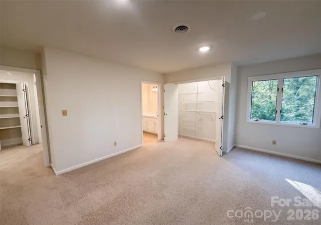 Photo 3 of Single family home for sale at 1801 Dogwood Ct, Fort Mill, SC 29715 | MLS# 4431832 | Listing updated on 2026-10-09