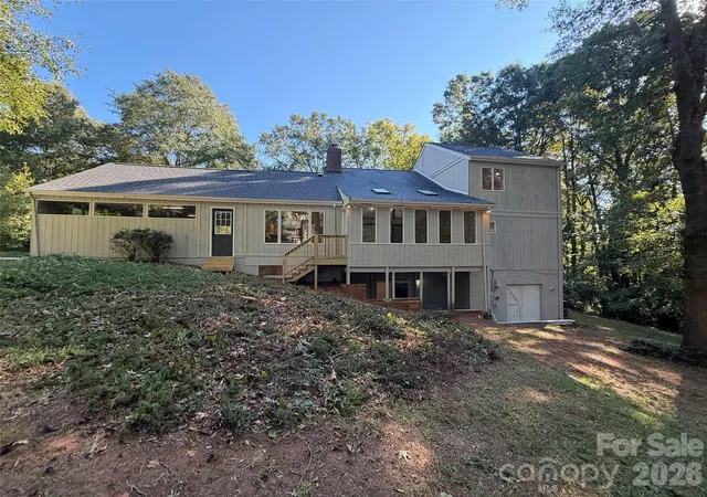 Photo 4 of Single family home for sale at 1801 Dogwood Ct, Fort Mill, SC 29715 | MLS# 4431832 | Listing updated on 2026-10-09