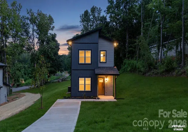 Photo 2 of Single family home for sale at 517 Homestead Dr, Gastonia, NC 28056 | MLS# 4431833 | Listing updated on 2026-10-07