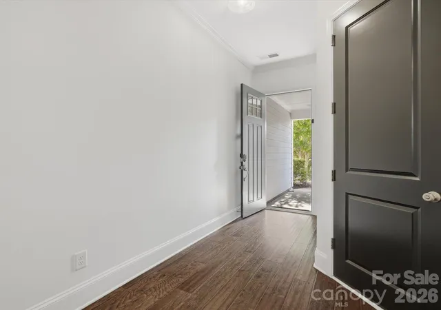 Photo 4 of Townhouse for sale at 337 Belton St, Charlotte, NC 28209 | MLS# 4431840 | Listing updated on 2026-10-09