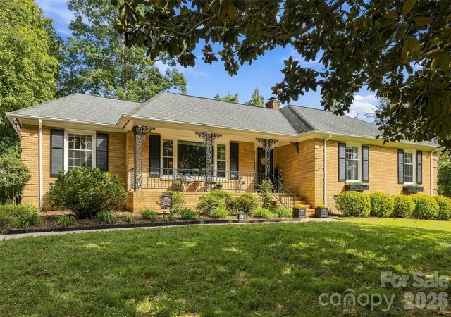 Photo 2 of Single family home for sale at 1216 Queensgate St, Gastonia, NC 28054 | MLS# 4431843 | Listing updated on 2026-10-07